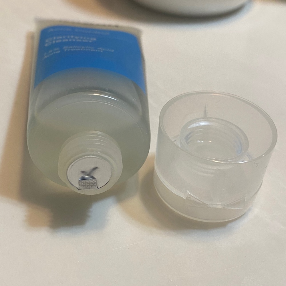 Murad Acne Control Cleanser - Picture 3 of 3